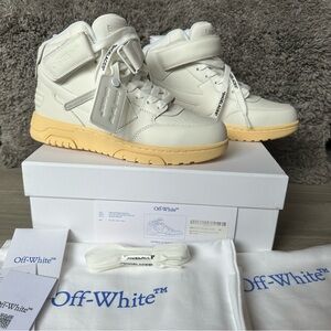 OFF WHITE Out of Office Mid Top Lea